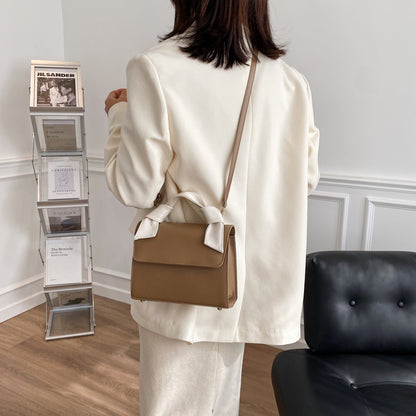 Fashionable Messenger Bag